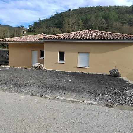 Holiday home Le Chaudron 1 A 7pers Avec Piscine Montclar-sur-Gervanne